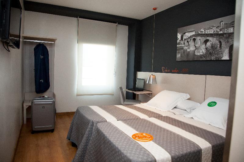 Hotel Bed4U Тудела Екстериор снимка